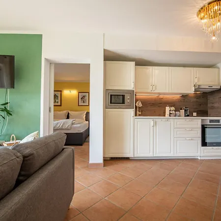 Apartment Beverly Hills *